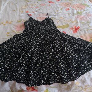 Black Floral Print Women's Dress Size Medium/Small